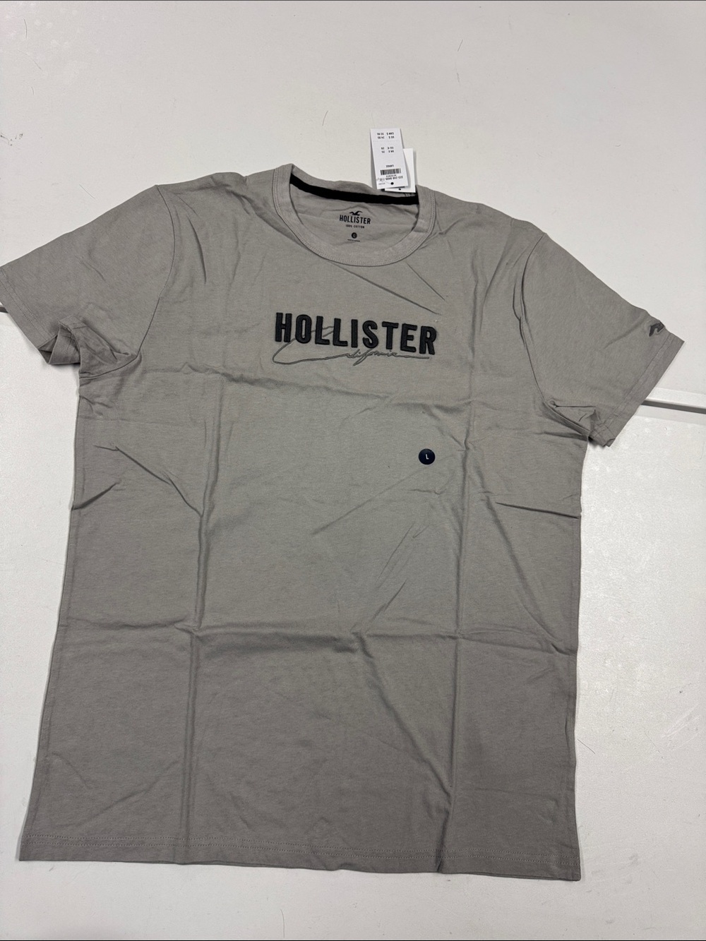 Hollister Men's Gray Crewneck Short Sleeve Logo Tee